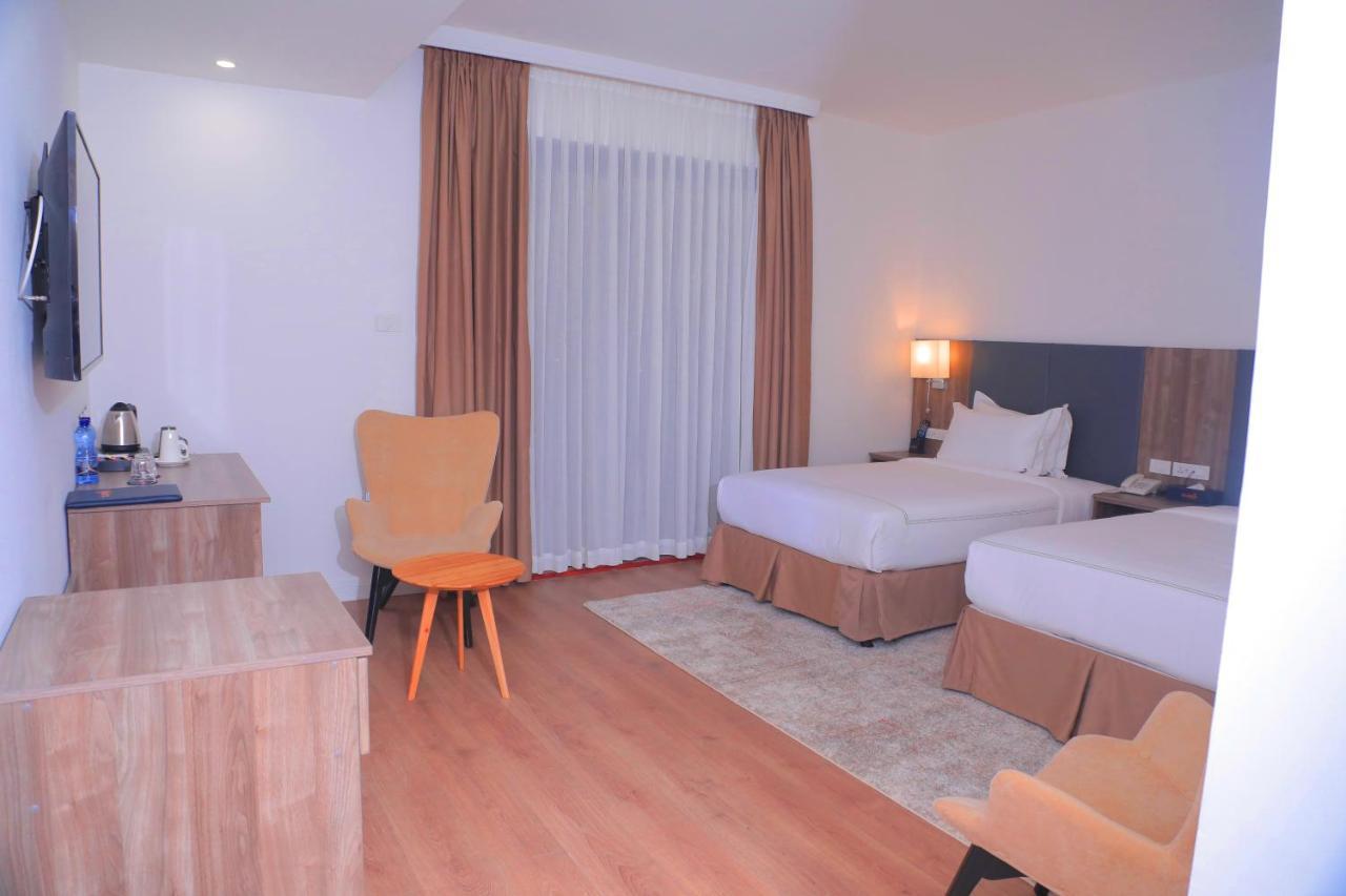 Elmos Hotel Addis Ababa Exterior photo